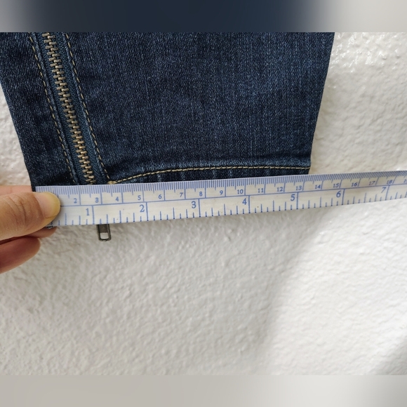 Torrid Denim Women’s Jeans w/Leg Side Zippers Low Raise 5-pockets Desig Size 16 - Picture 10 of 12